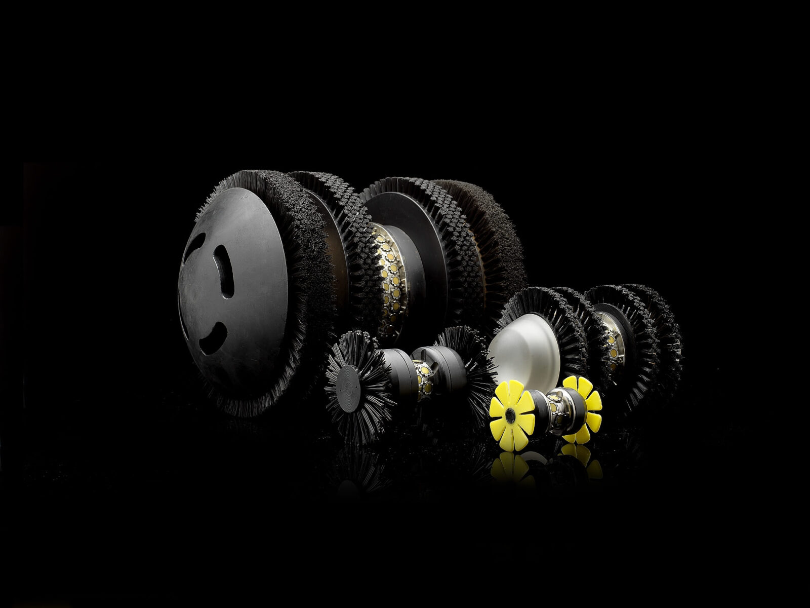 Cokebusters smart pigs for tube and pipeline inspection