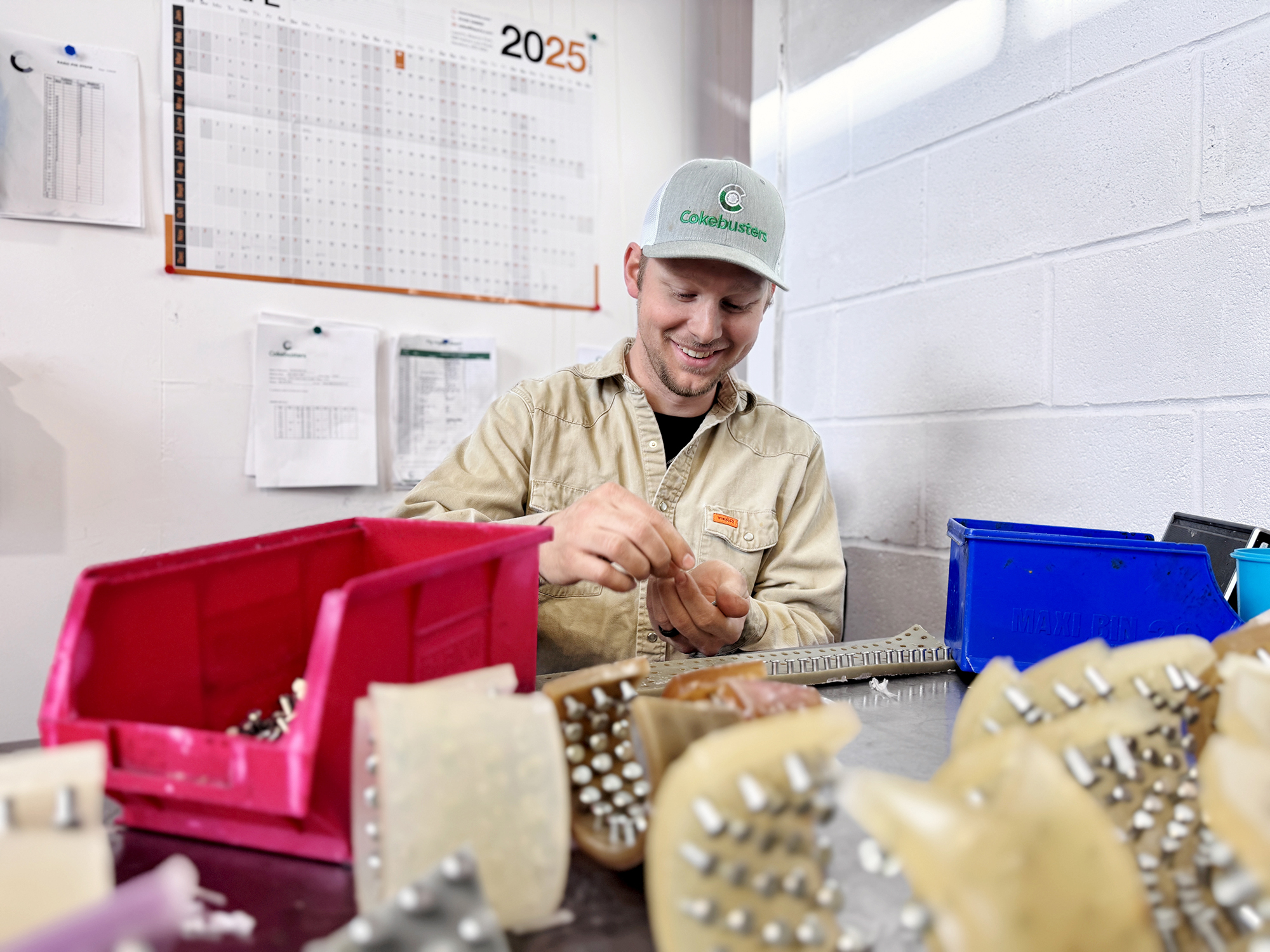 Cokebusters USA Welder Ryan Zbylot tries his hand at scraper pig manufacturing